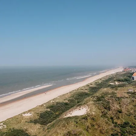 דירה In Near The